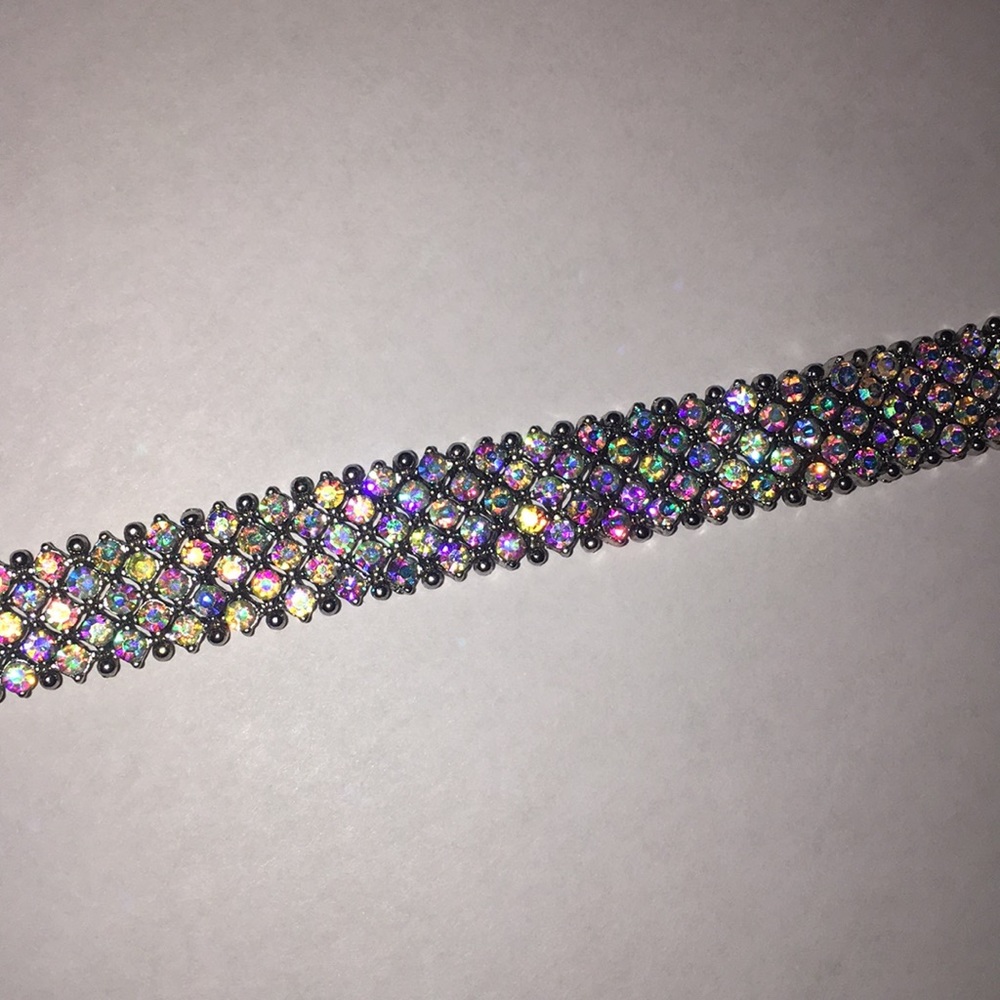 Choker necklace